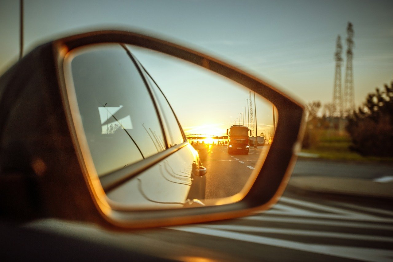 Comment organiser un road trip gastronomique en Espagne ? partez pour un road trip gastronomique en espagne et découvrez les saveurs authentiques, les spécialités régionales et les meilleures adresses culinaires du pays.